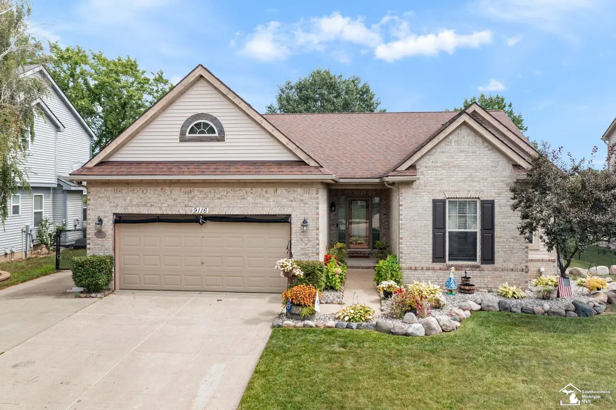 9116 Susan CIR, Newport, MI 48166 - #1