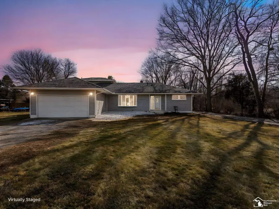 3663 Saint Anthony RD, Temperance, MI 48182 - #2