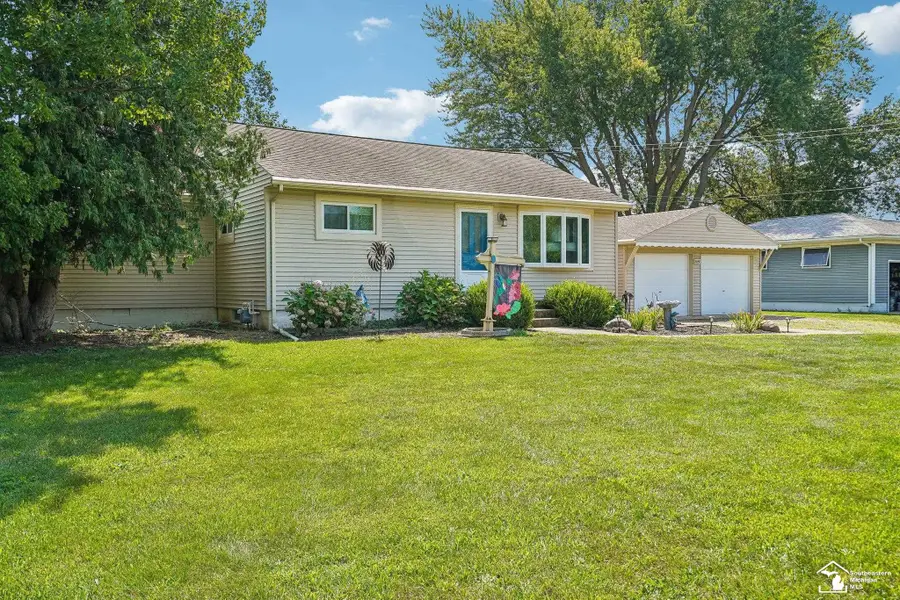 2915 Toben RD, Carleton, MI 48117 - #3