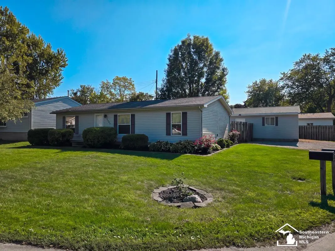 4393 5th ST, Newport, MI 48166 - #1