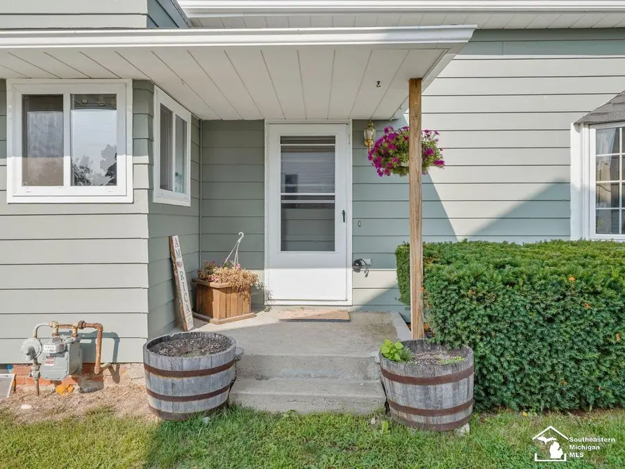 1349 W Samaria RD, Temperance, MI 48182 - #3