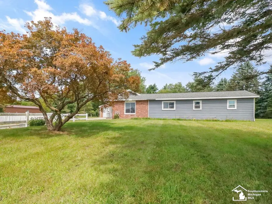 17800 Lulu RD, Petersburg, MI 49270 - #2