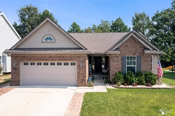 9448 Olde Hickory LN, Newport, MI 48166