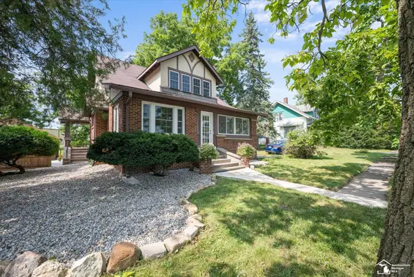8293 Memorial HWY, OttawaLake, MI 48144