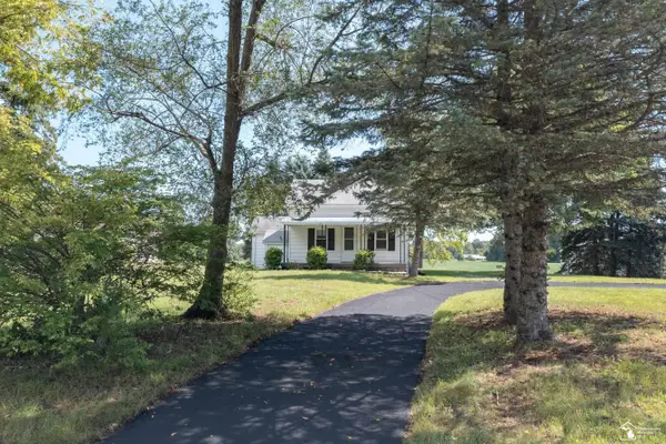 9230 Crabb RD, Temperance, MI 48144