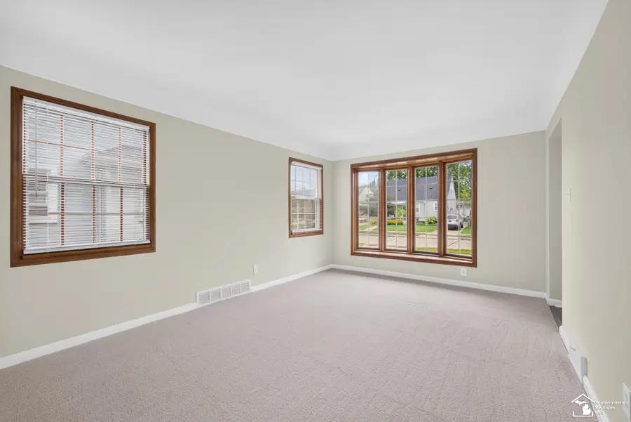 17606 Valade ST, Riverview, MI 48193 - #3
