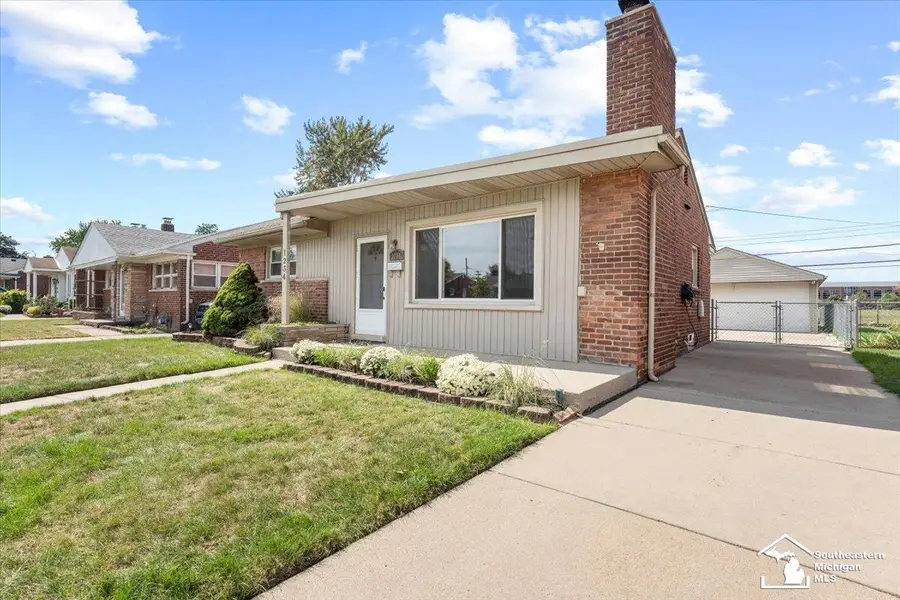 1234 Linden ST, Dearborn, MI 48124 - #2