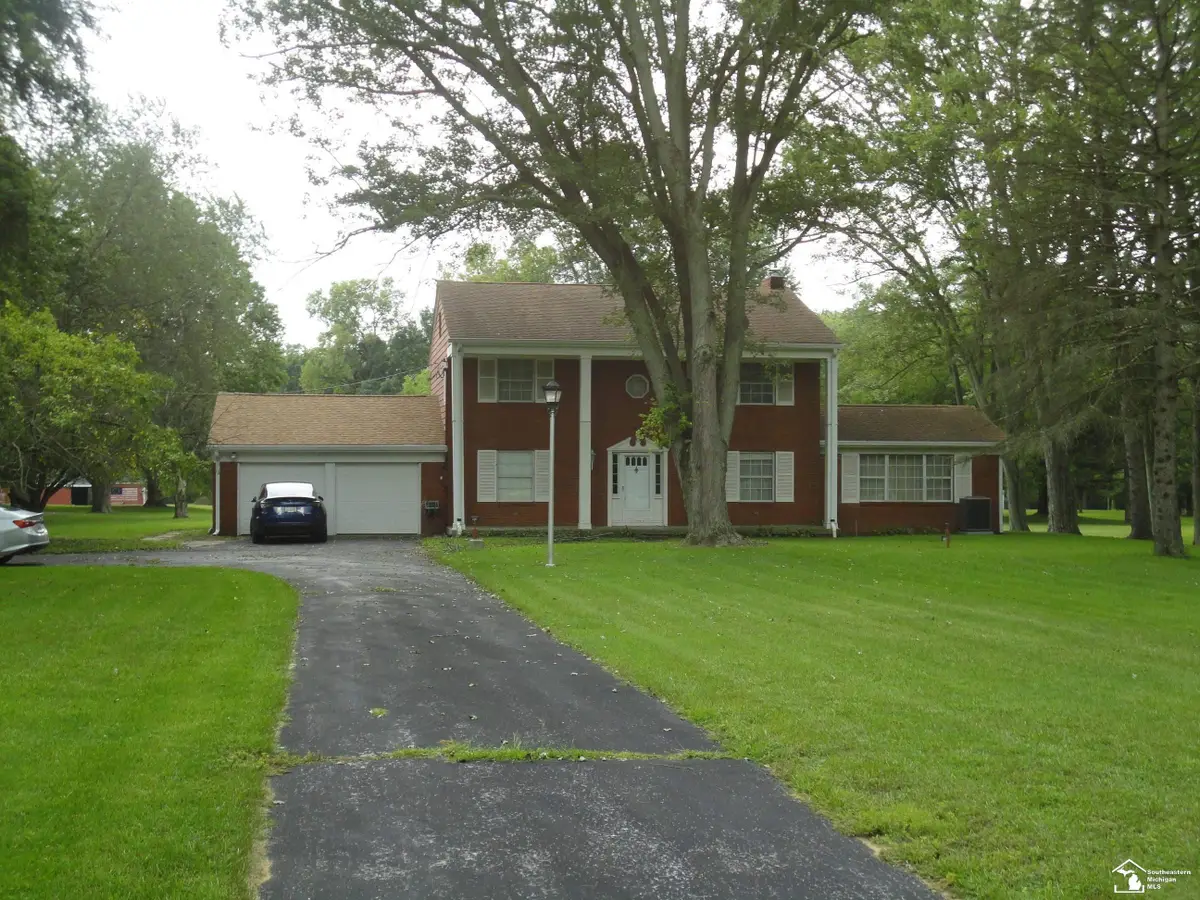 2633 Smith RD, Lambertville, MI 48144 - #1