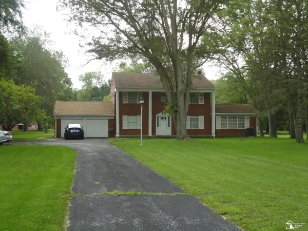 2633 Smith RD, Lambertville, MI 48144