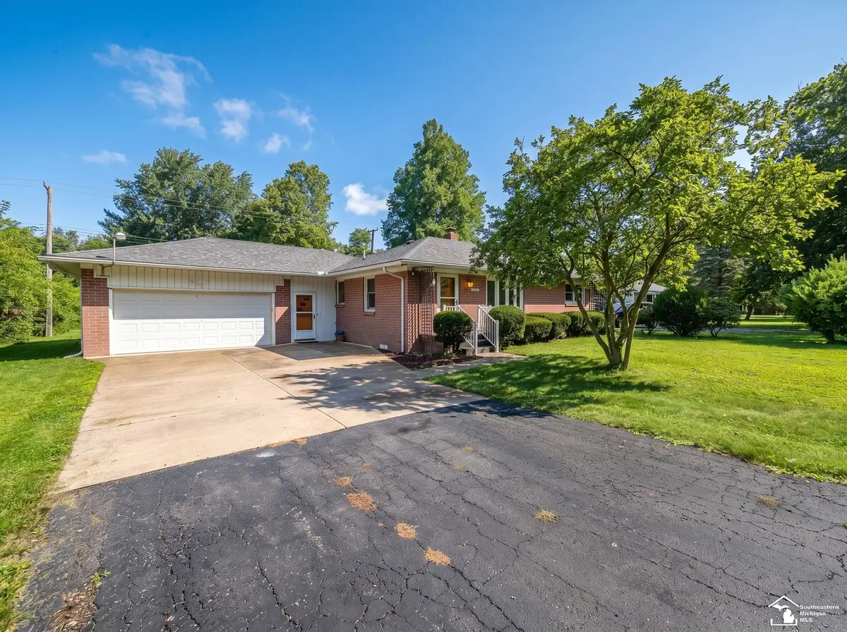 2335 Ready RD, Carleton, MI 48117 - #1