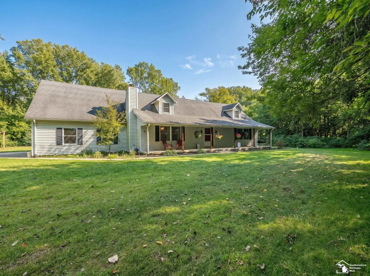 5825 Bacon RD, Petersburg, MI 49270 - #1