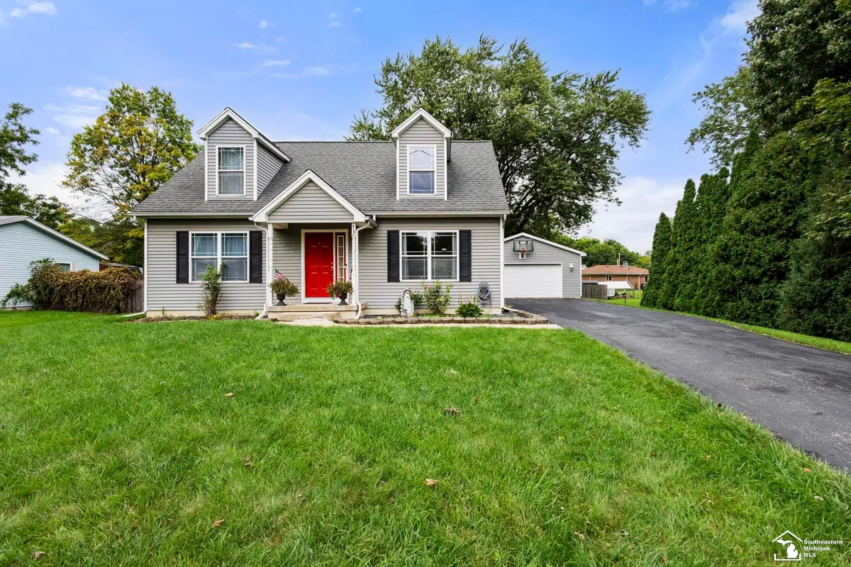 2546 Hasen DR, Lambertville, MI 48144 - #1