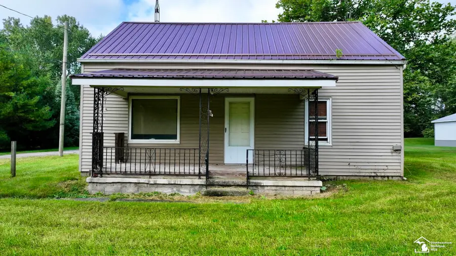 9457 Perry AVE, Erie, MI 48133 - #2