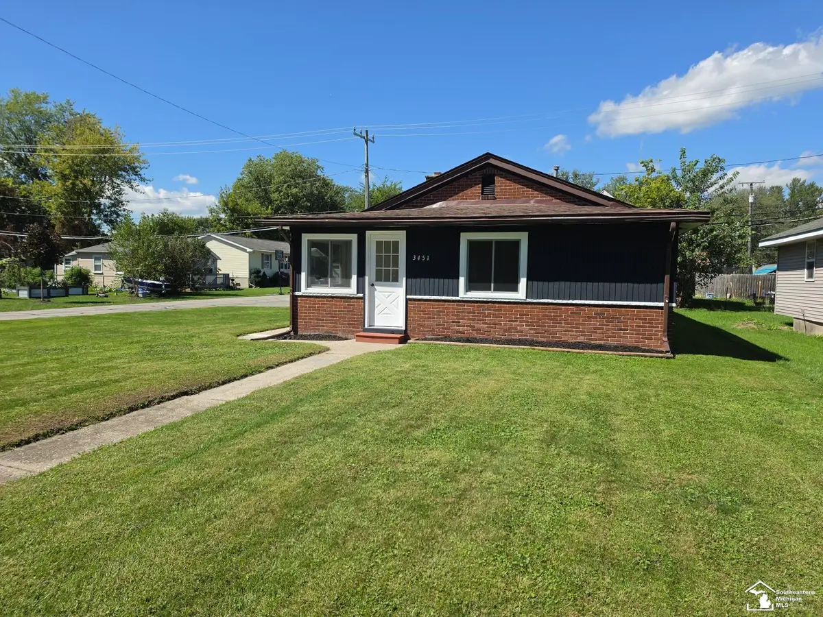 3451 Parkwood AVE, Monroe, MI 48162 - #1