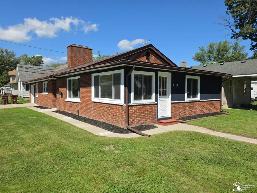 3451 Parkwood AVE, Monroe, MI 48162 - #2