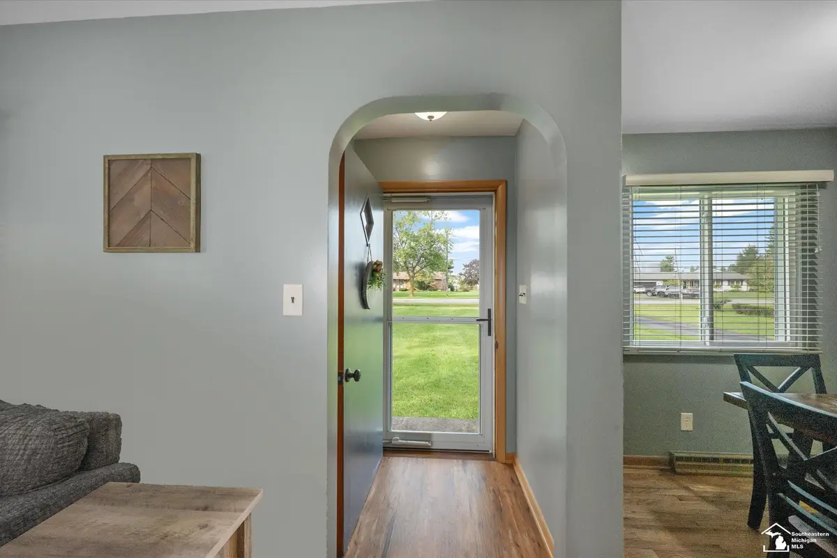 5093 W Dunbar RD, Monroe, MI 48161 - #1