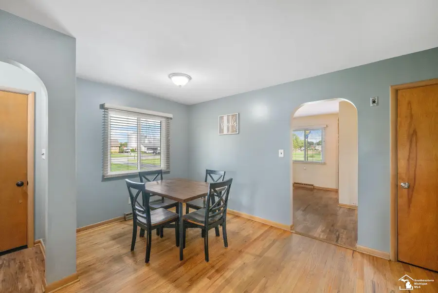 5093 W Dunbar RD, Monroe, MI 48161 - #2