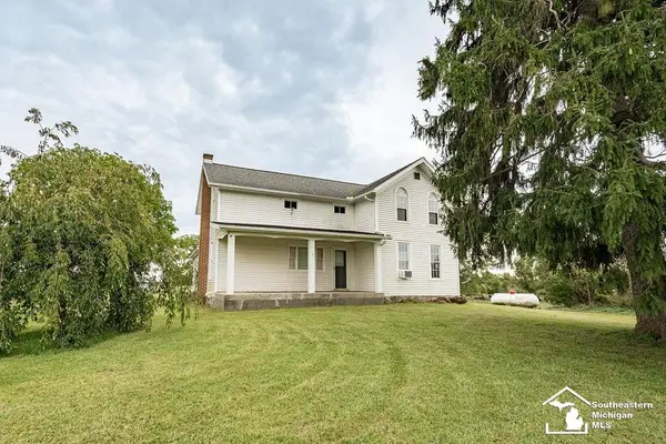 5703 Carson HWY, Adrian, MI 49221