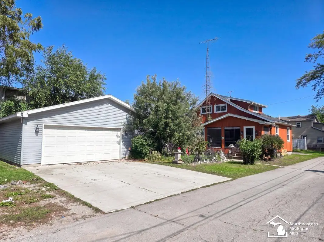4344 S Second ST, Luna Pier, MI 48157 - #1
