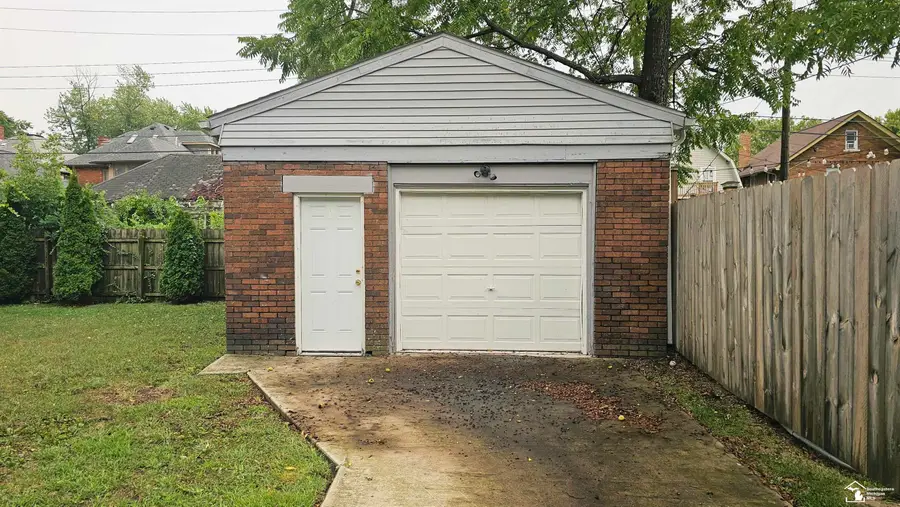 901 Chicago ST, Detroit, MI 48202 - #2