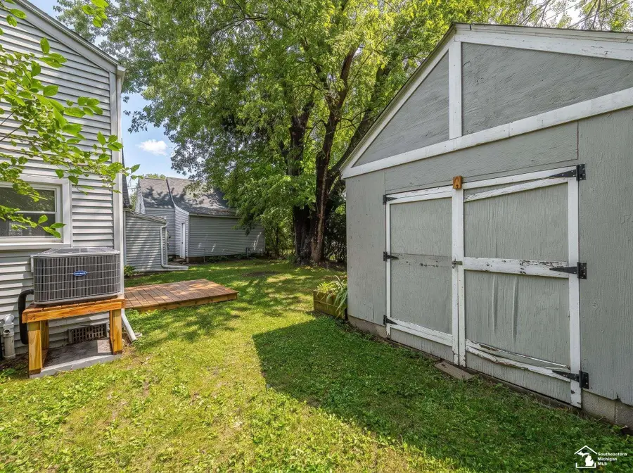 4615 Ives DR, Newport, MI 48166 - #2