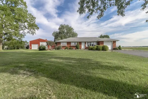 270 E Sterns RD, Temperance, MI 48182