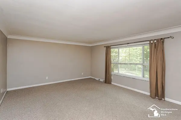 7679 Apache TRL, Temperance, MI 48182