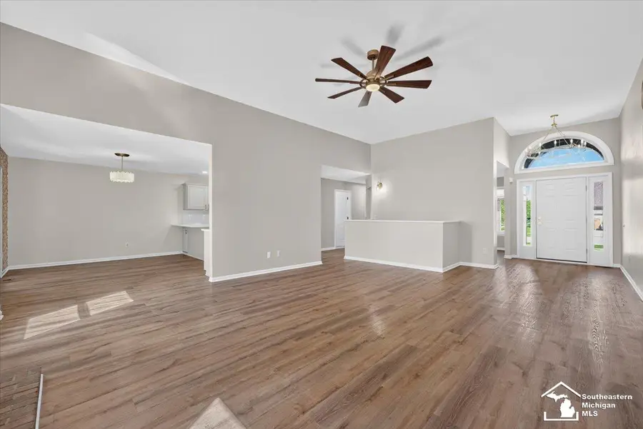 18203 Sunflower DR, Rockwood, MI 48173 - #3