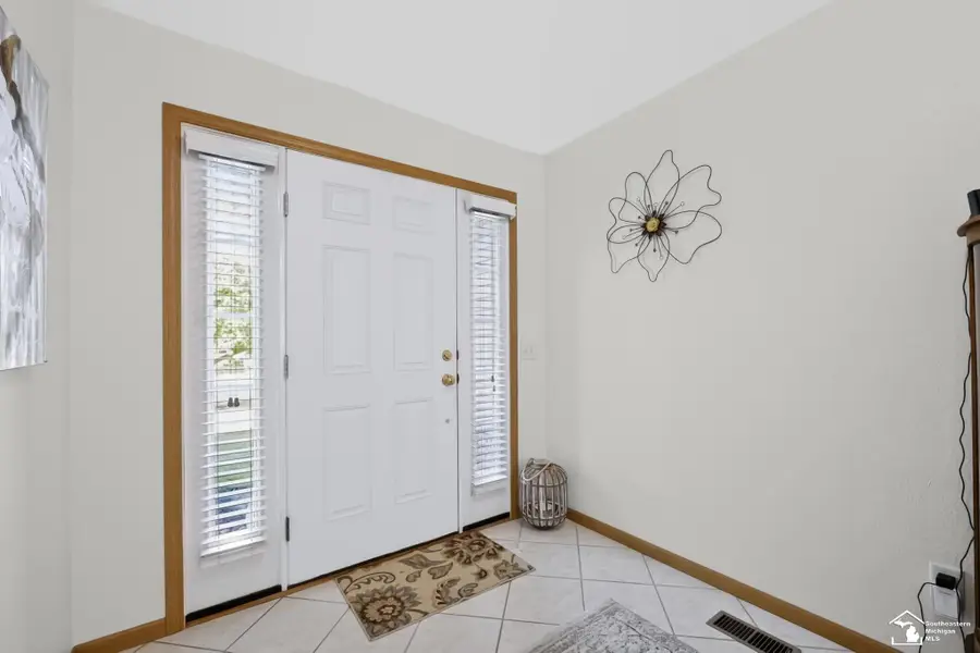 6586 Black Diamond LN, Lambertville, MI 48144 - #3