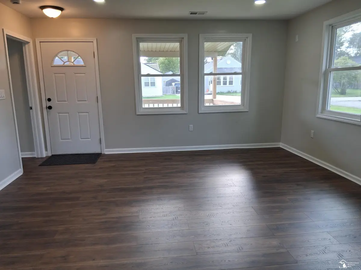 3019 8th ST, Monroe, MI 48162 - #1