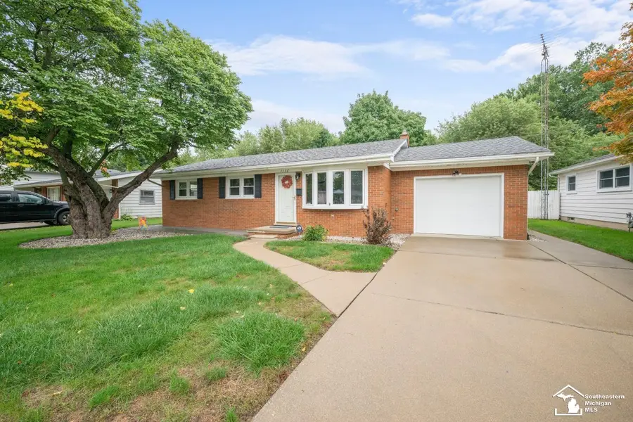 1136 Lavender ST, Monroe, MI 48162 - #3