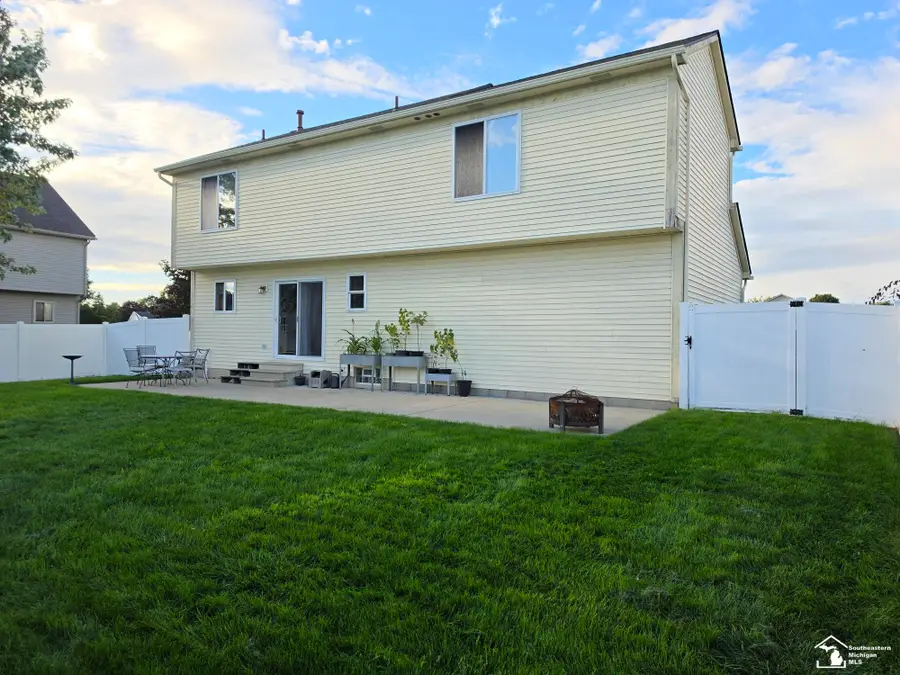 4138 Allegheny DR, Newport, MI 48166 - #3