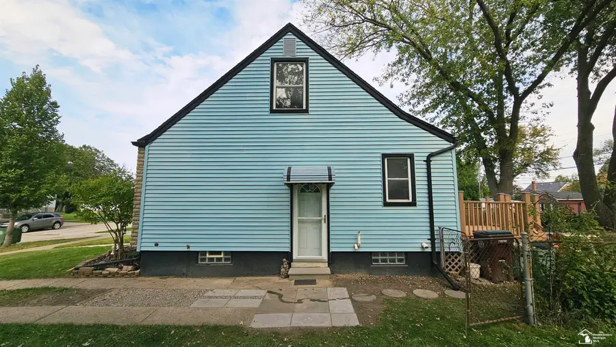 14201 Poplar ST, Southgate, MI 48195 - #2