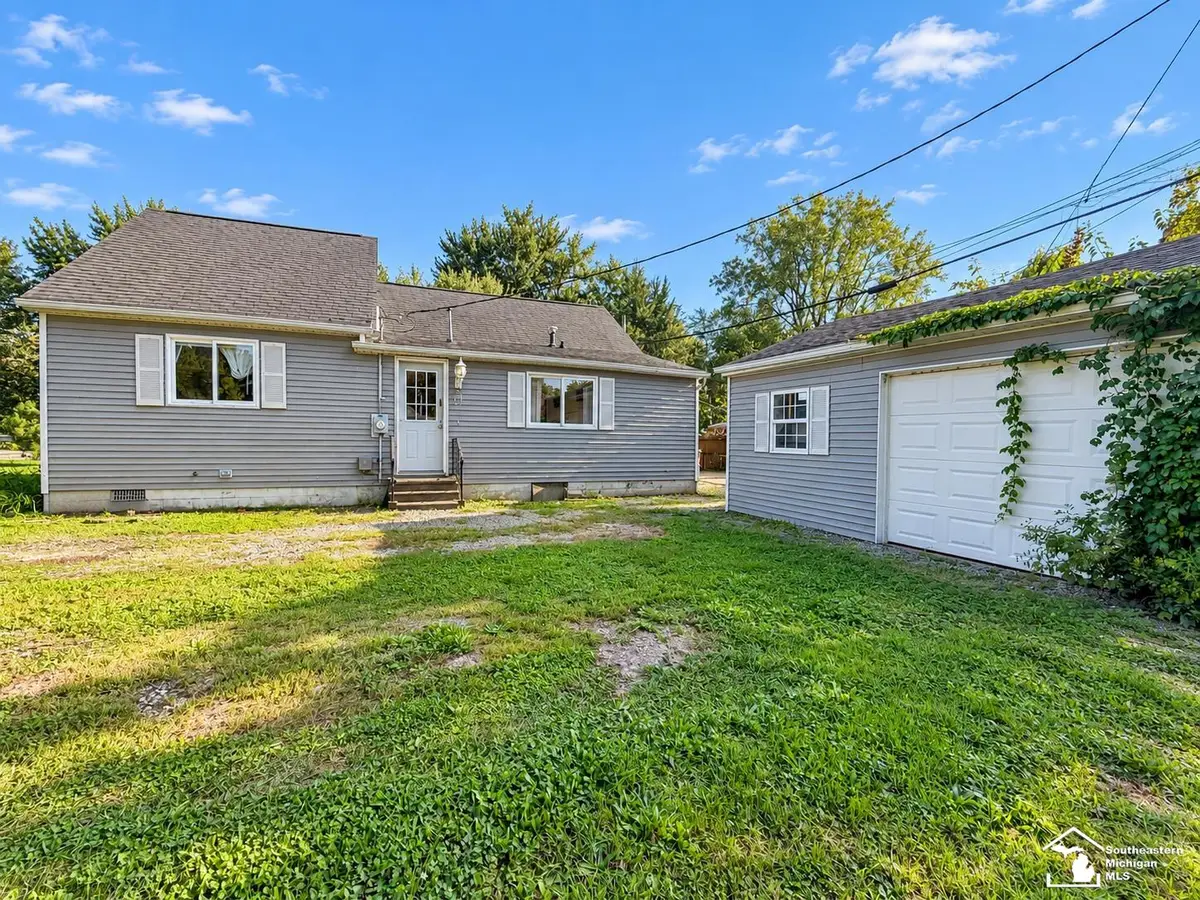 5665 Venice RD, Newport, MI 48166 - #1