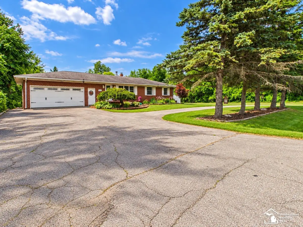 3183 Bluebush RD, Monroe, MI 48162 - #1