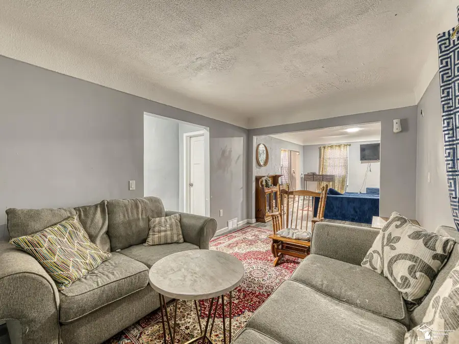 5932 Colorado ST, Romulus, MI 48174 - #2