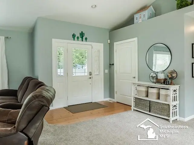 3472 Lakeshore DR, Monroe, MI 48162 - #2