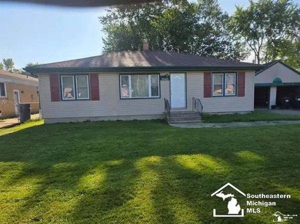 25425 Fairgrove ST, Woodhaven, MI 48183