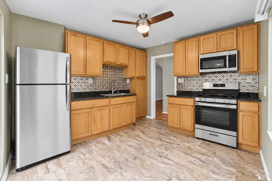918 Harbor AVE, Monroe, MI 48162 - #3