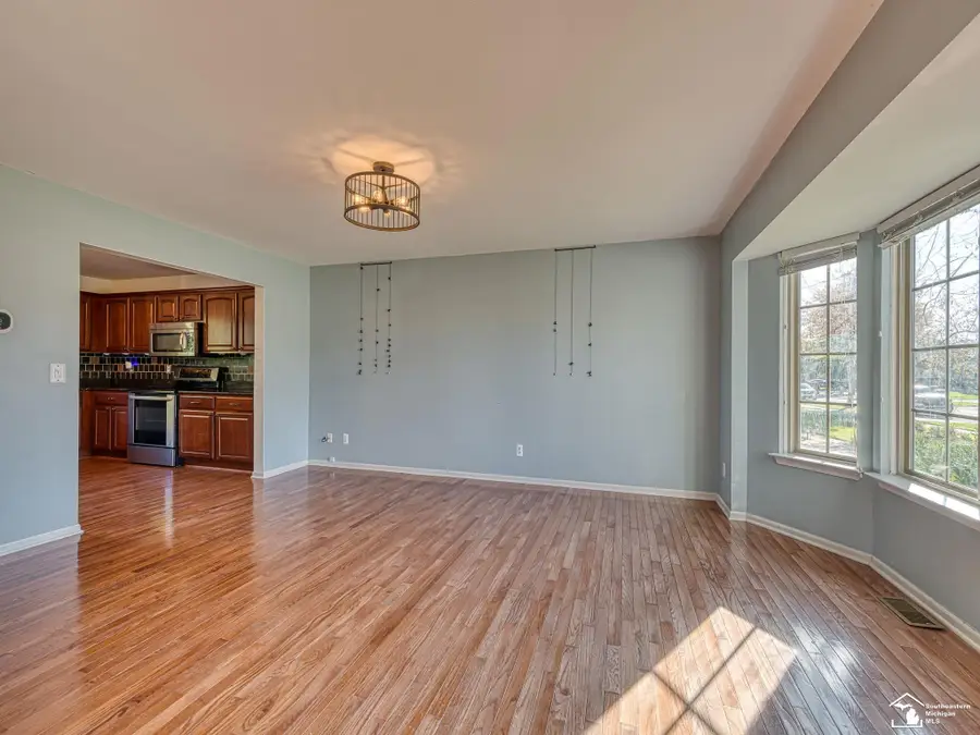 691 Falcon DR, Dundee, MI 48131 - #2