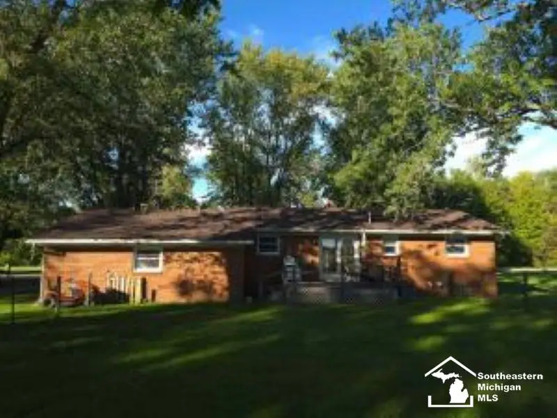 6261 Dixon RD, Monroe, MI 48161 - #1