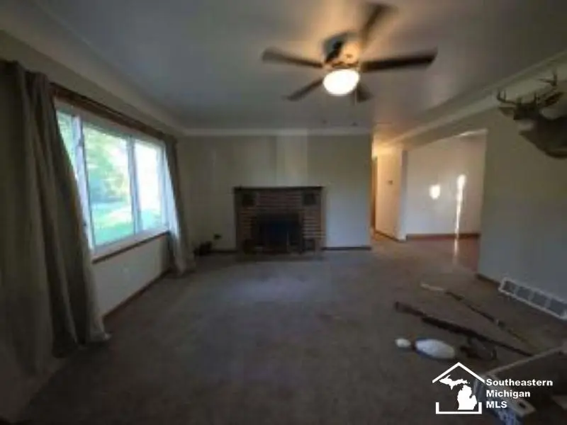 6261 Dixon RD, Monroe, MI 48161 - #2