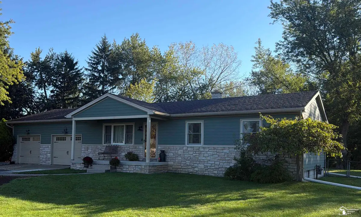 7460 Jackman RD, Temperance, MI 48182 - #1