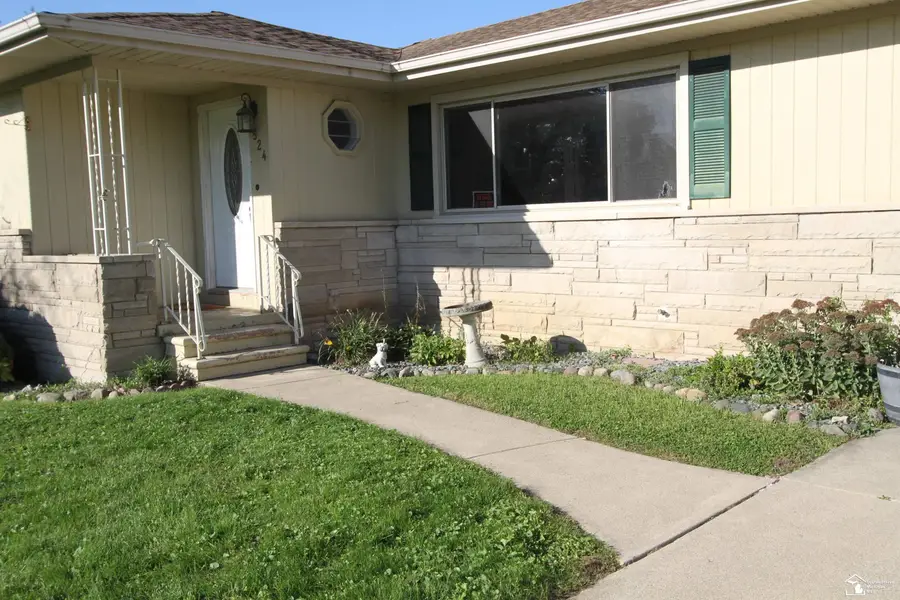 524 Concetta DR, Monroe, MI 48161 - #3