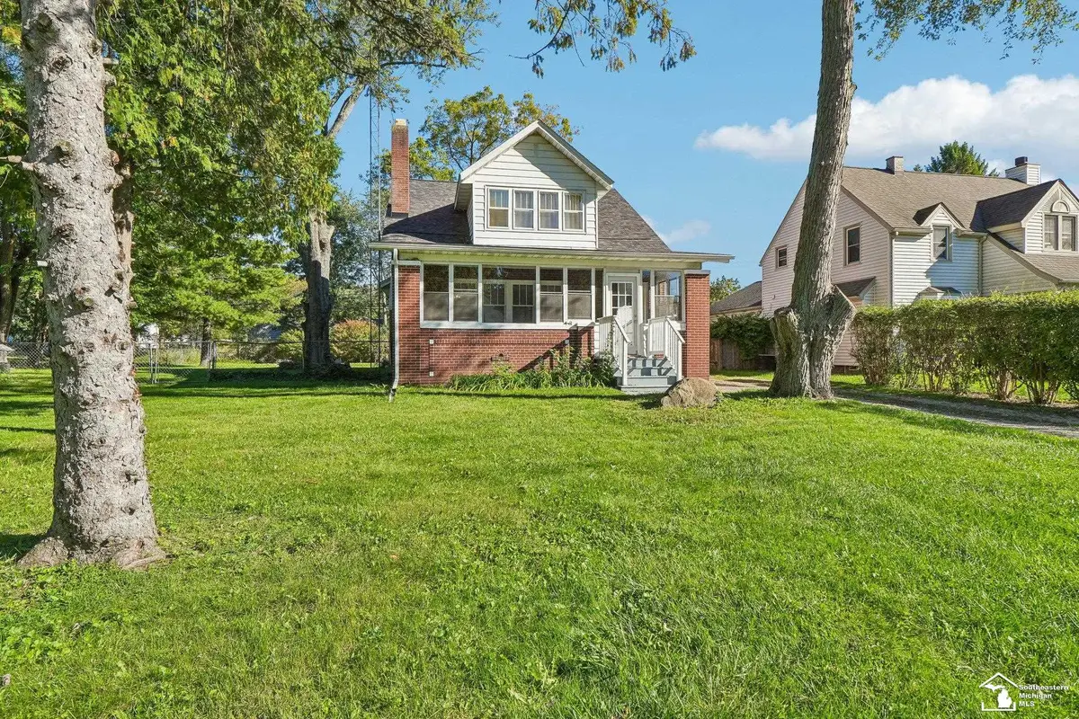 2036 Hollywood DR, Monroe, MI 48162 - #1