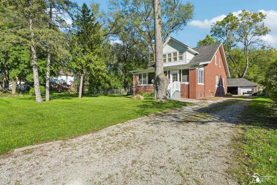 2036 Hollywood DR, Monroe, MI 48162 - #2