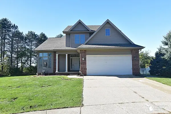 108 Raisin CIR, Dundee, MI 48131