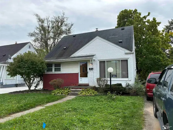 28511 James ST, GardenCity, MI 48135