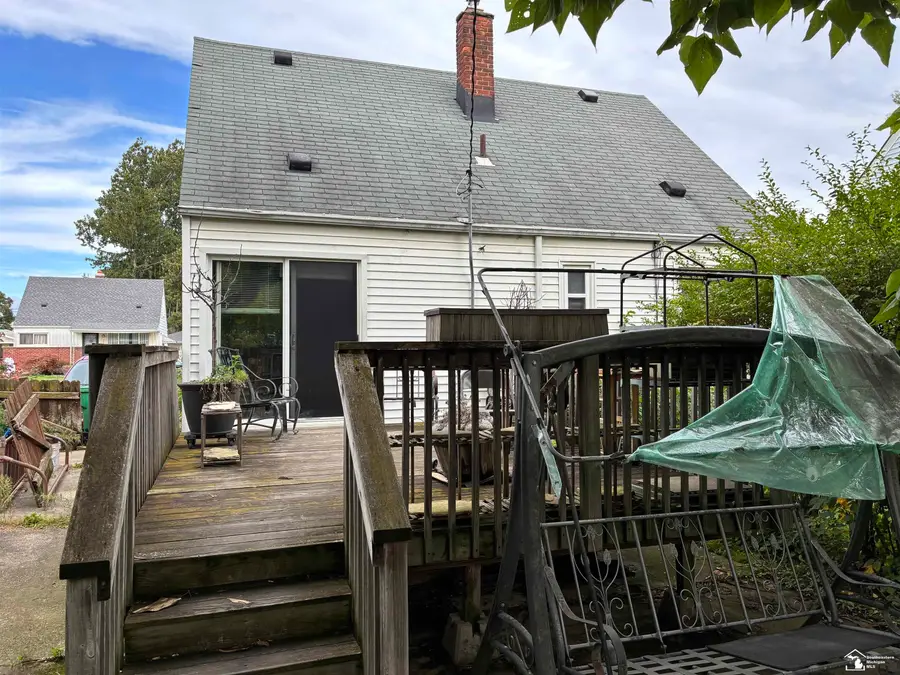 28511 James ST, Garden City, MI 48135 - #2