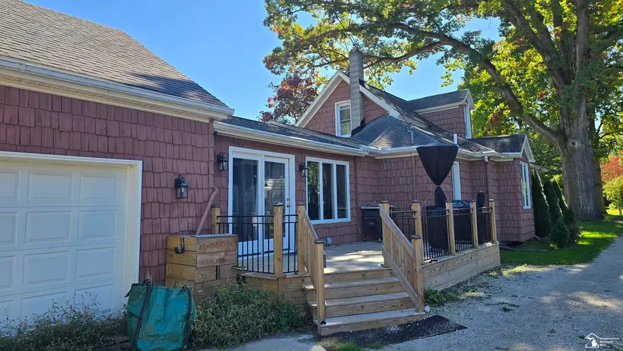 68 W Elm ST, Petersburg, MI 49270 - #2